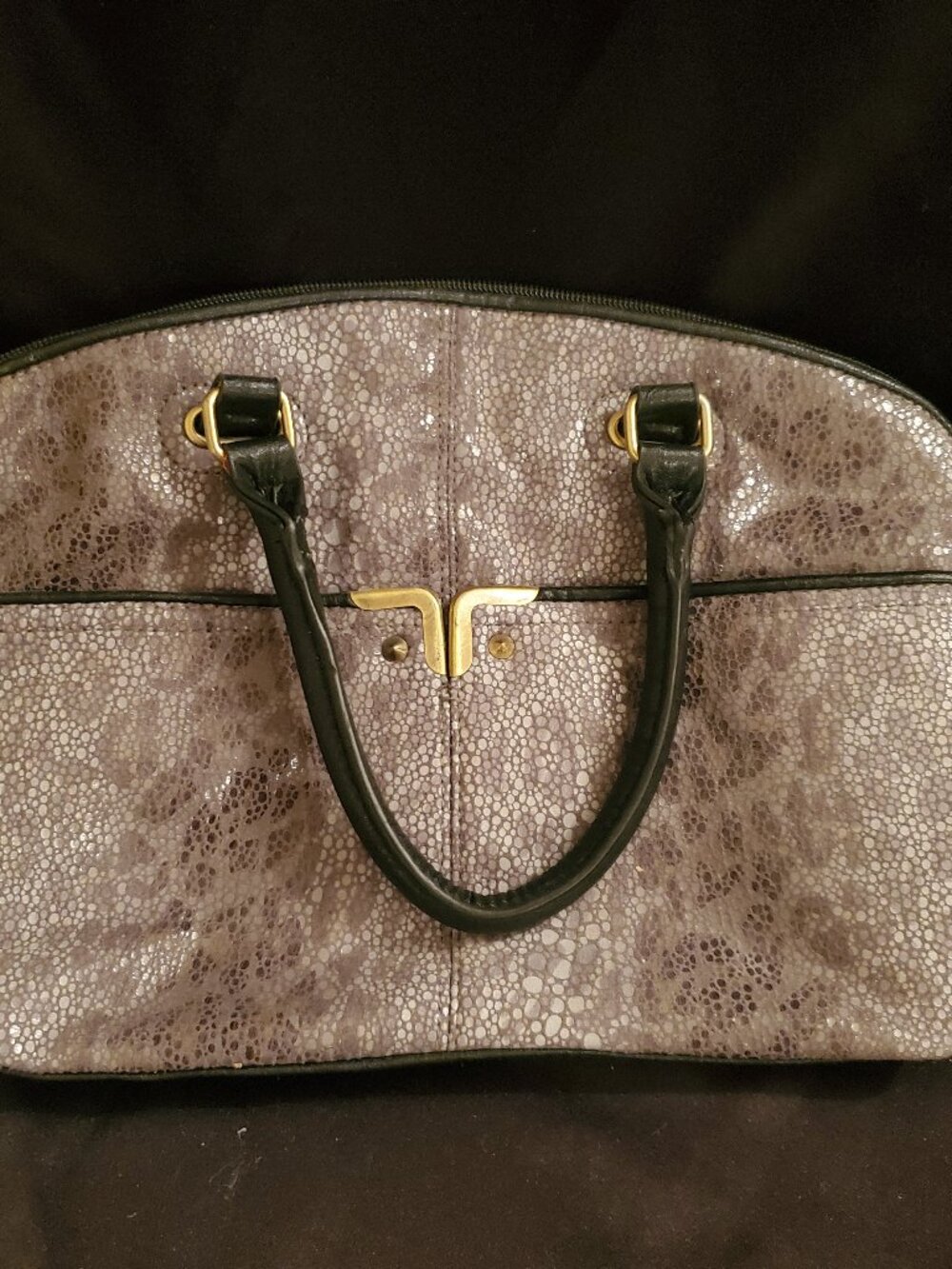 GUC Bueno Shiny Light Leopard Print Purse